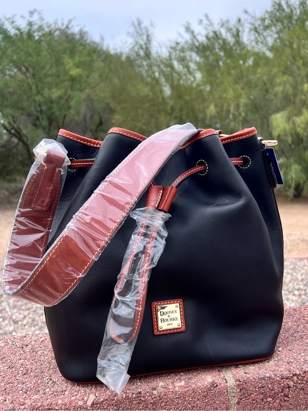 NWT Dooney & Bourke Black Leather Wexford Tasha Drawstring Bucket Bag w/ Dust Ba